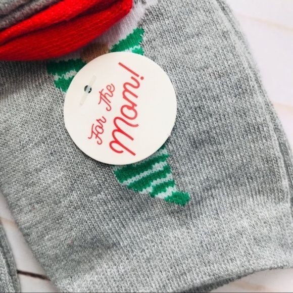 Christmas Gnome Socks by CHATTIES Mama Papa Big Kid and Kid Family Set of 4 - Picture 5 of 13